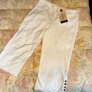 White Neon Buddha Seascape Capri size M